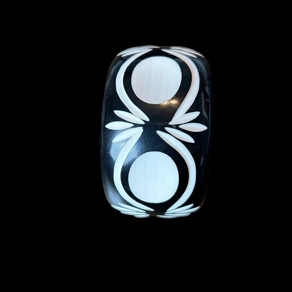 Shine Collection Delhi India w/Traditional Design Carved Resin Bangle Bracelet